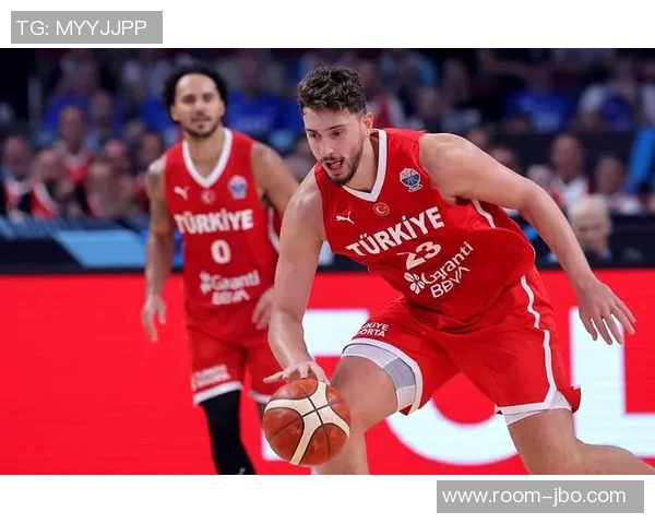 媒体人点评约基奇全力出击申京遭遇惨痛教训难以承受 媒体人点评约基奇全力出击申京遭遇惨痛教训难以承受