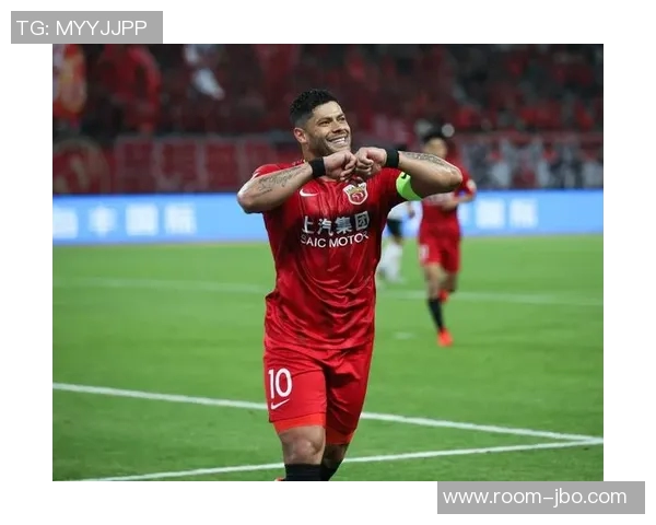 恐怖绿巨人胡尔克39岁破500球里程碑成就辉煌24冠传奇 恐怖绿巨人胡尔克39岁破500球里程碑成就辉煌24冠传奇